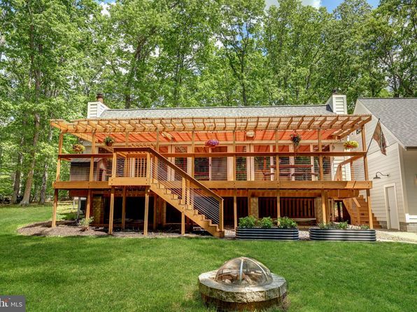 11224 Goldflower Ct, Fairfax Station, VA 22039
