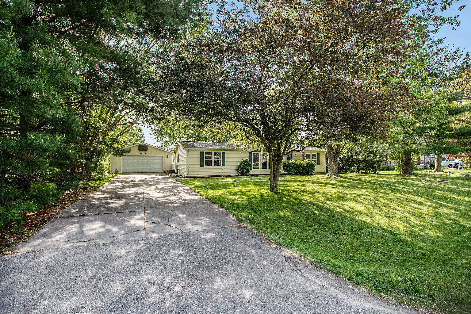 10297 S Arrowhead Dr photo 1