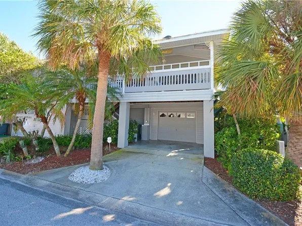 131 E Bay Dr, Treasure Island, FL 33706