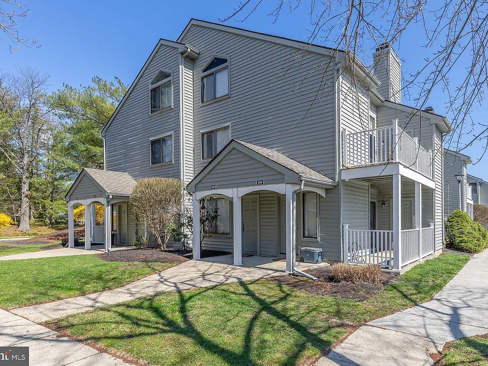 1309 Roberts Way