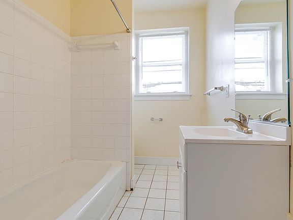 5th image of 2604 Monument Ave #2604C