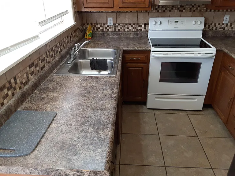 204 S Rosanah St — Photo 6