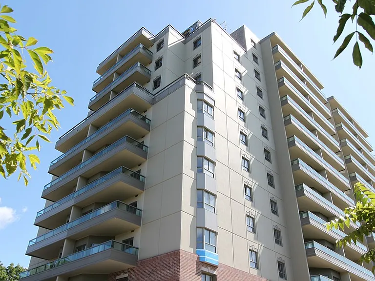 560 Queen St S #411 — Photo 2