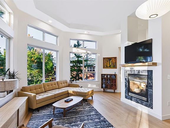 5th image of 60 Dallas Rd #15