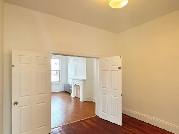 158 Weirfield Street image 6 of 11