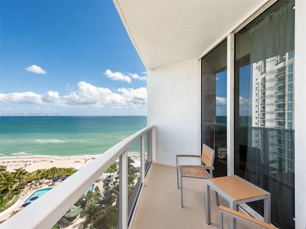 18001 Collins Ave #1005, North Miami Beach, FL 33160