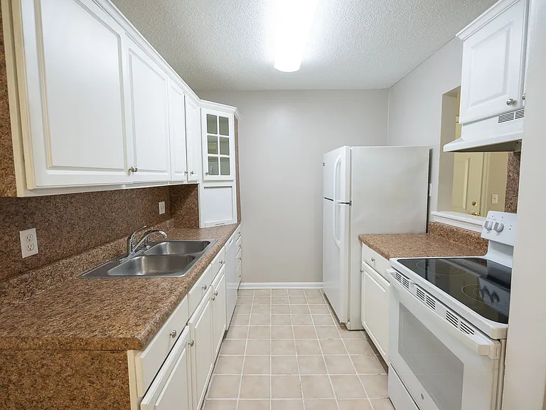 5639 Hornaday Rd #B — Photo 14
