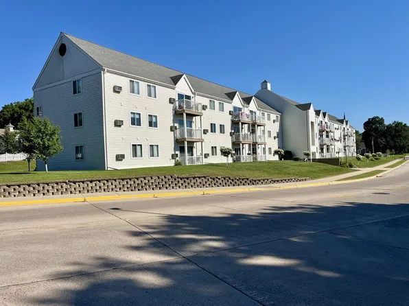 101 Albion Ave APT 301, Fairmont, MN 56031
