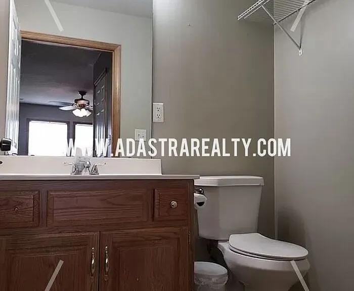 704 Meadow Ct #A — Photo 12