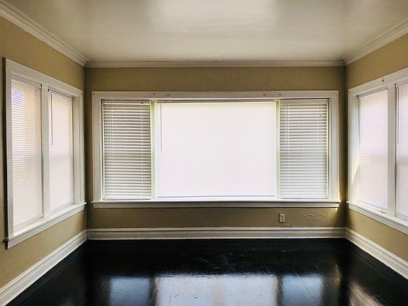 4th image of 5455 W Potomac Ave