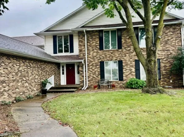1609 Orchard Meadow Dr Unit A, Burlington, IA 52601