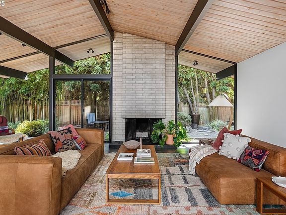 3rd image of 700 Pebble Beach Ct