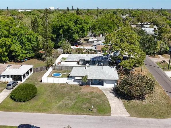 5401 17th Ave S, Gulfport, FL 33707