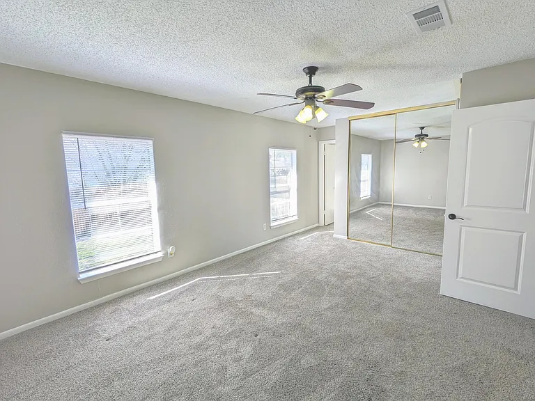 5639 Windsong Trl — Photo 19