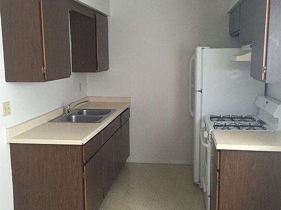 3rd image of 1317 Prairie St APT C1