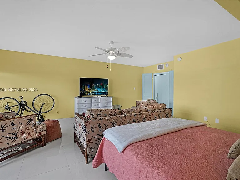 4280 Galt Ocean Dr #2F — Photo 36
