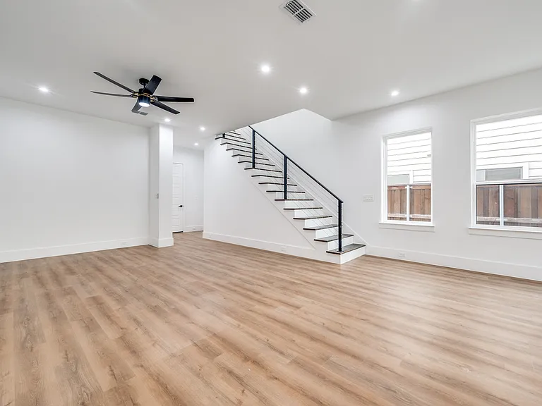 2343 Hondo Ave #2343 — Photo 6