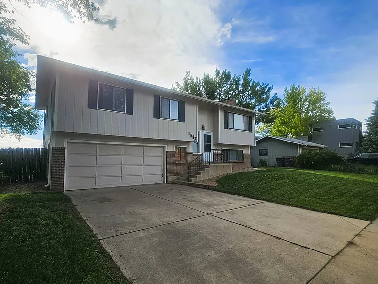 1617 Centaur Cir — Photo 12