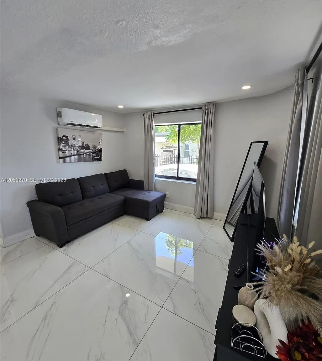 Biscayne Shores Corr Plat — Photo 4