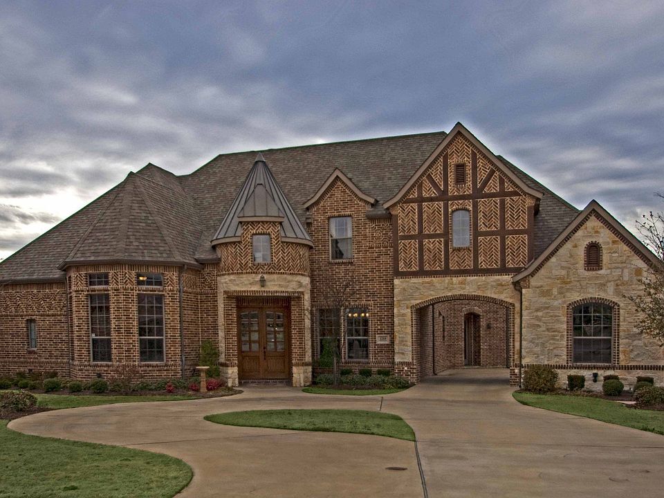 1210 Crestcove Drive
