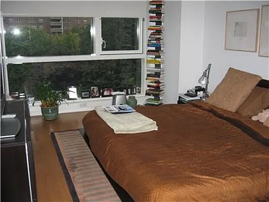 Rented by Akam Sales and Brokerage | media 16