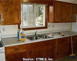 3rd image of 148 Gorham Ave