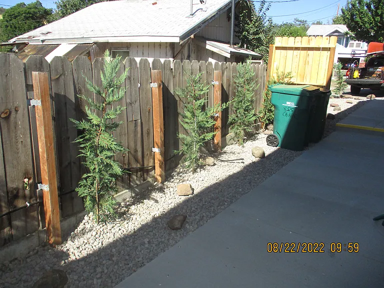 855 California Ave — Photo 3