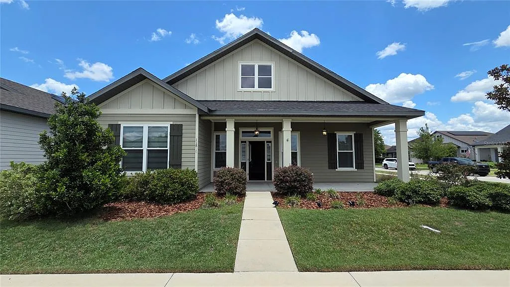 3 bed, 2.0 bath, 1520 sqft, $2,900 — Photo 2