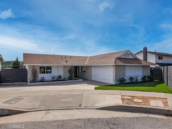 26002 Adamor Rd, Calabasas, CA 91302
