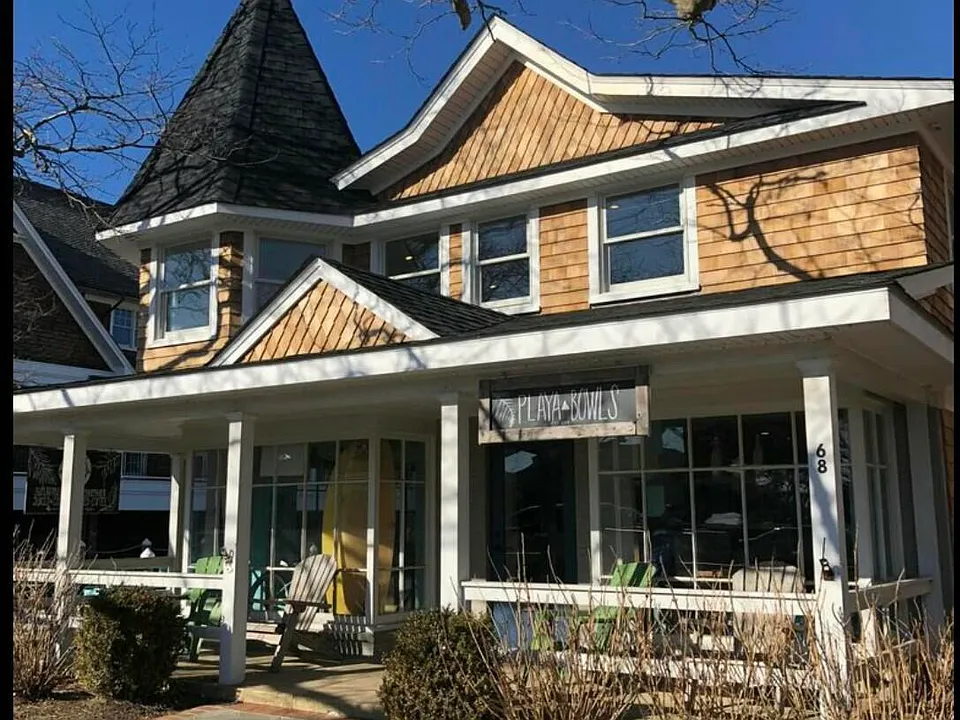 68 Bridge Ave