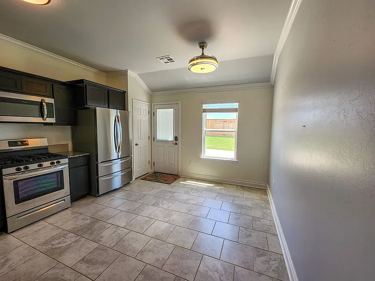 1937 Timber Dale Dr — Photo 25