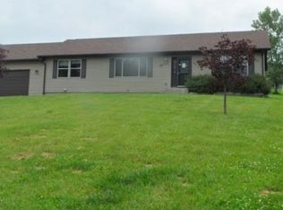 277 Sleepy Hollow Rd, Fall River, WI 53932