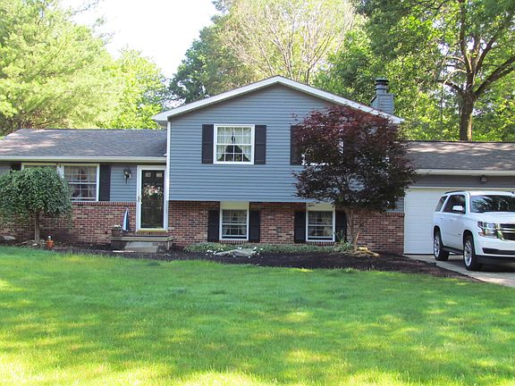 2nd image of 235 Terre Hill Dr