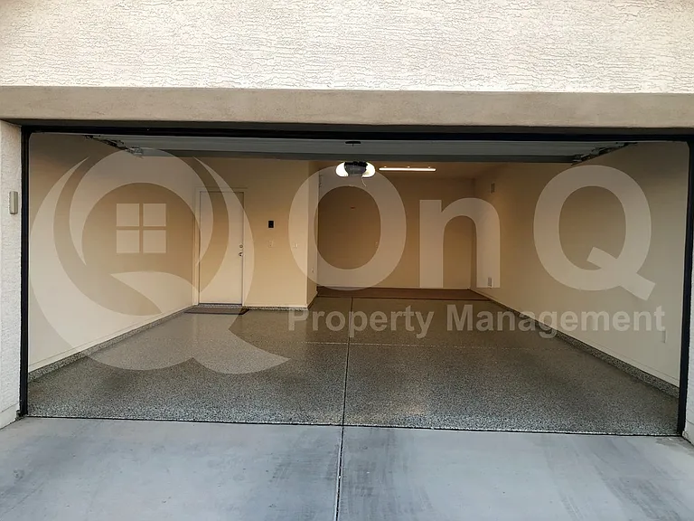 2620 S 116th Dr — Photo 17