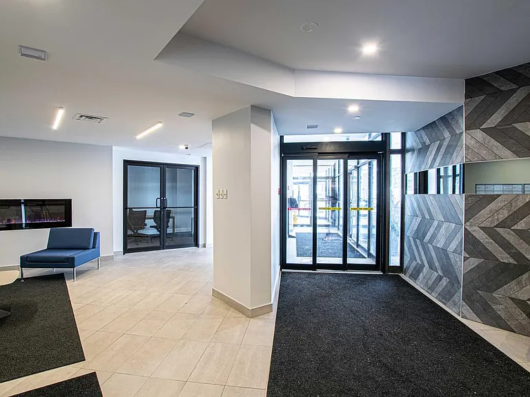 5600 Sheppard Ave E — Photo 25