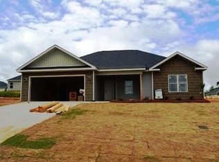 104 Durgin Dr, Bonaire, GA 31005