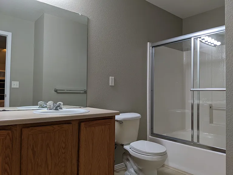 Private Main Bath
