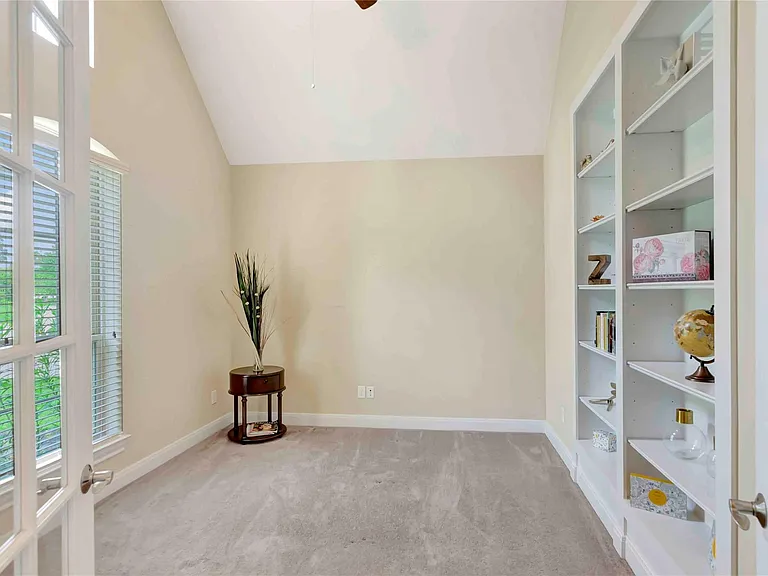 39 E Wading Pond Cir — Photo 14