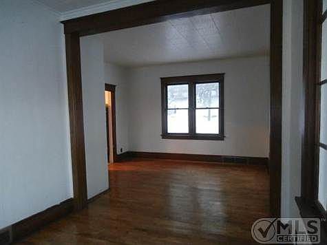 2nd image of 312 Diamond St