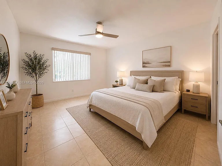 440 S Park Rd #109 — Photo 5