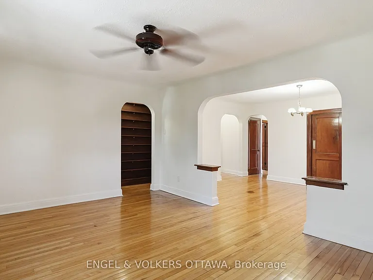 99 Charlotte St #3 — Photo 5