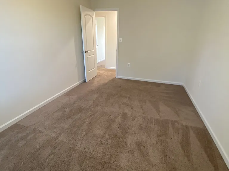 697 Rivanna Run — Photo 33