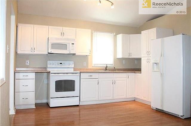 1st image of 1046 S 46th Ter