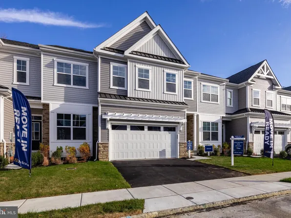 27 Baldwin Ct, Medford, NJ 08055