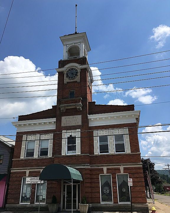 1st image of 9 River St