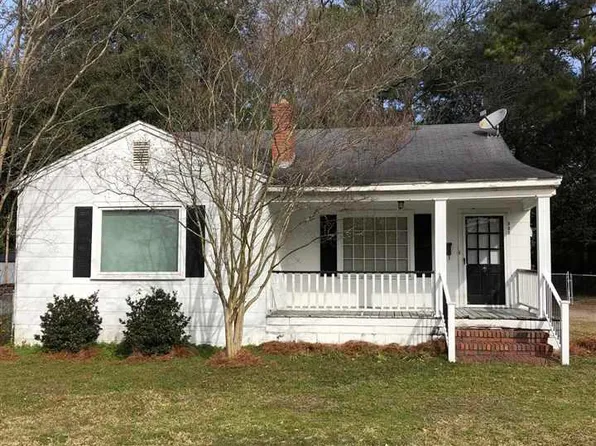 905 Wells St, Bennettsville, SC 29512