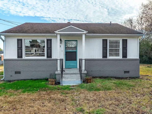 43 N Acres Dr, Greenville, SC 29609