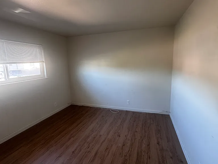 318 Warren Ave #1 — Photo 2