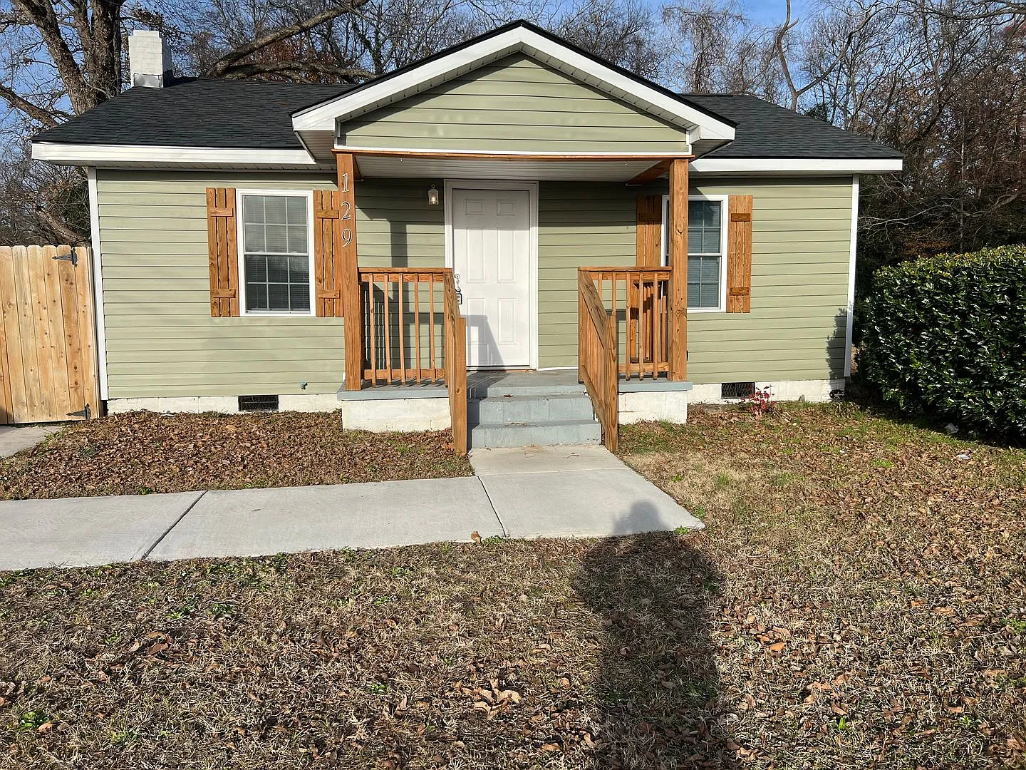 2 bed, 721 sqft, $1,300 — Photo 1