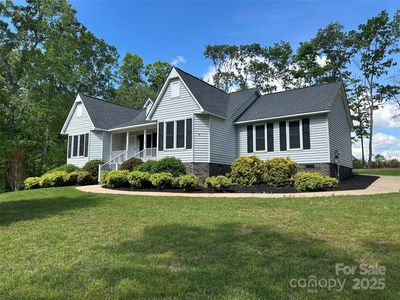 229 Garden Lakes Dr, Blacksburg, SC, 29702